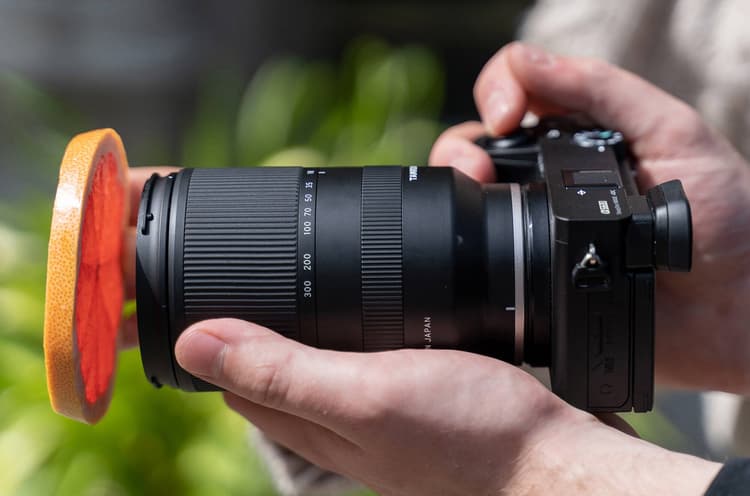 Ống kính zoom “All-in-one”