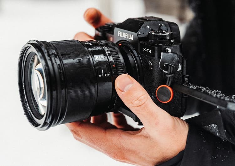 Viltrox 75mm F1.2 AF XF Pro có khả năng chống bụi bẩn và nước