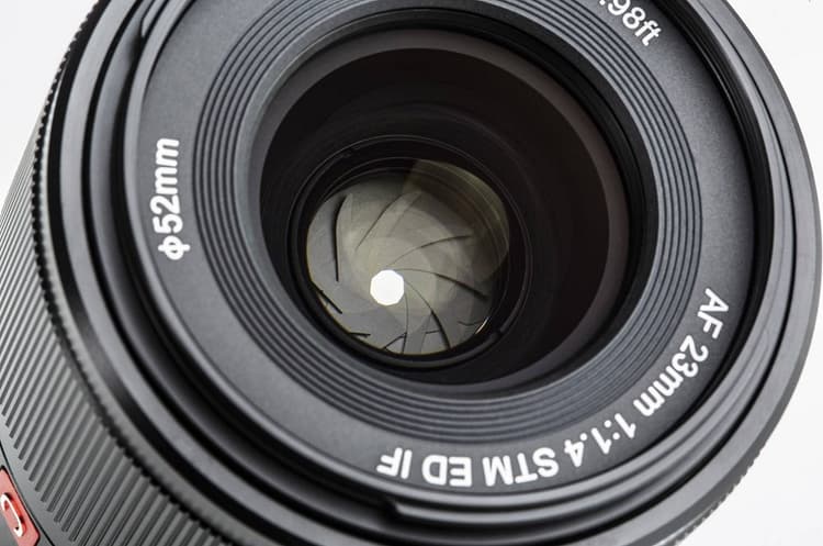 ống kính Viltrox AF 23mm f14 STM ED IF for sony tạo ảnh bokeh tuyệt đẹp