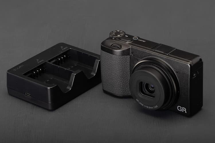 Ricoh BJ-12 thiết kế nhỏ gọn, dễ mang theo