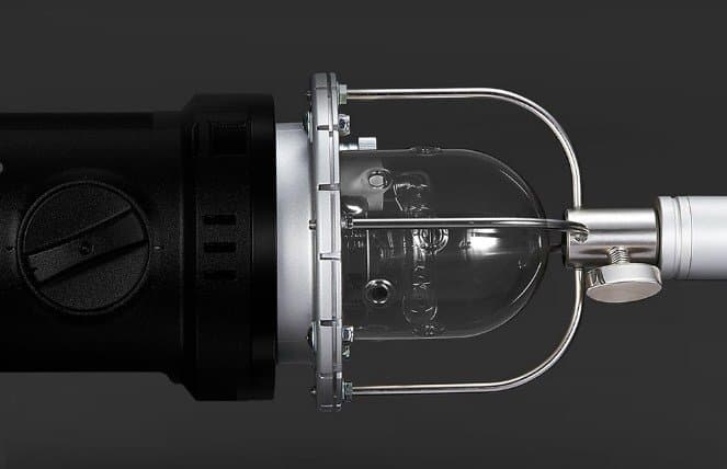 Parabolic Light Focusing System với còng điều hợp nhỏ