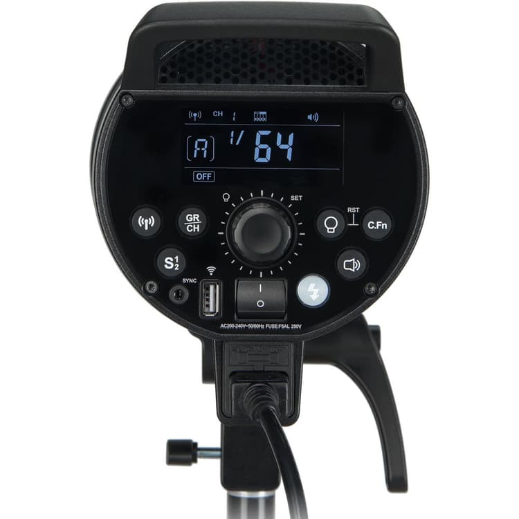 Godox DP600III sử dụng hệ thống điều khiển không dây