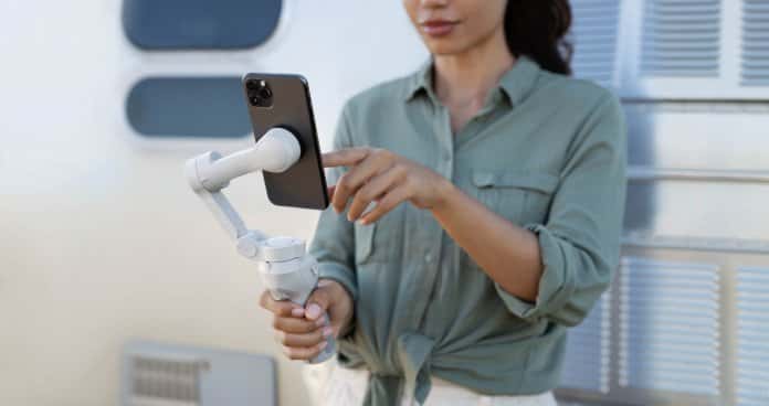 Điện thoại tương thích với DJI OM 4