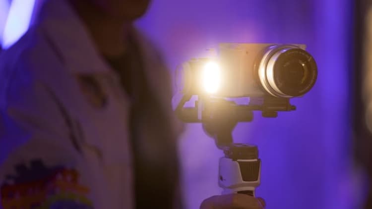Thiết kế Zhiyun Crane-M3 S tích hợp đèn chiếu sáng 1000 lux