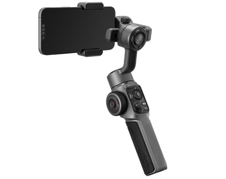 người dùng Zhiyun SMOOTH 5S Pro dễ dàng điều chỉnh độ dài tiêu cự và phạm vi thu phóng và lấy nét