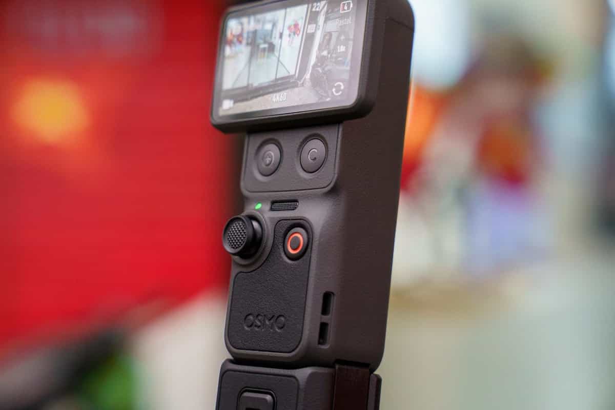 Nút Custom trên Pocket 4 có thêm tùy chọn nhấn giữ