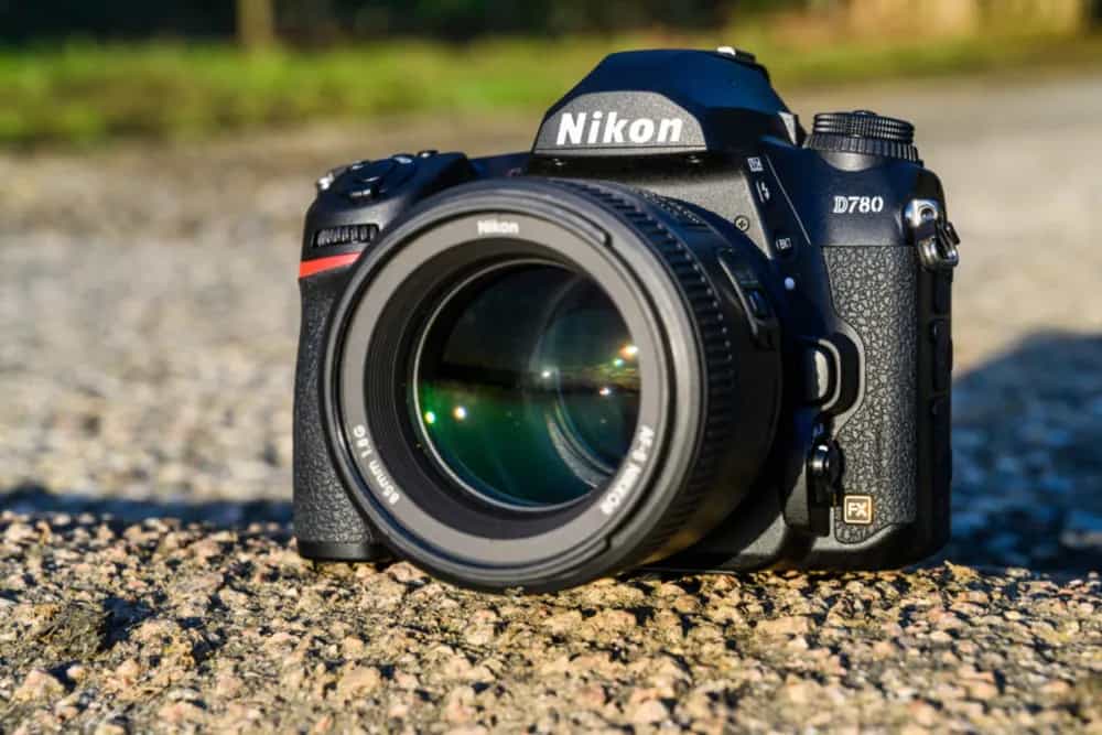 Nikon D780 nhận diện mắt thông minh