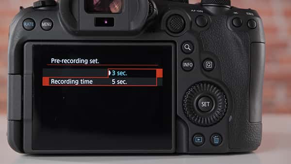 Các nút bấm trên Canon R6 II có chút thay đổi