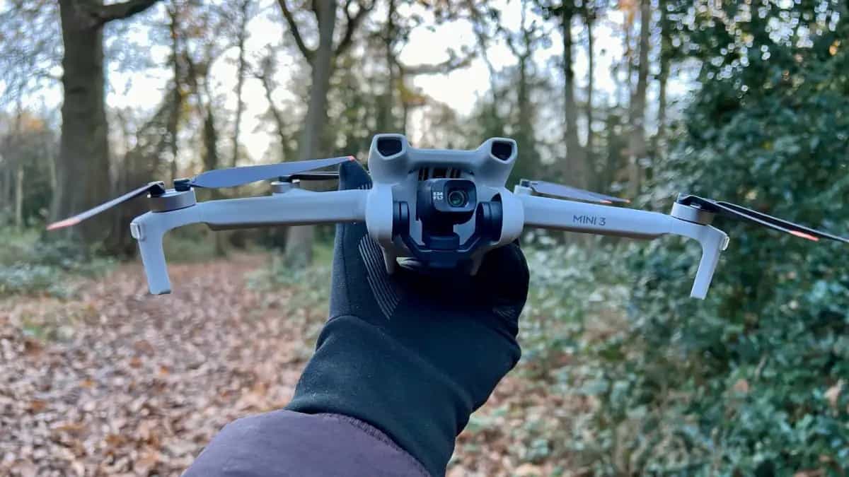 FlySafe cho bạn biết nếu flycam sắp đi lạc vào không phận bị kiểm soát