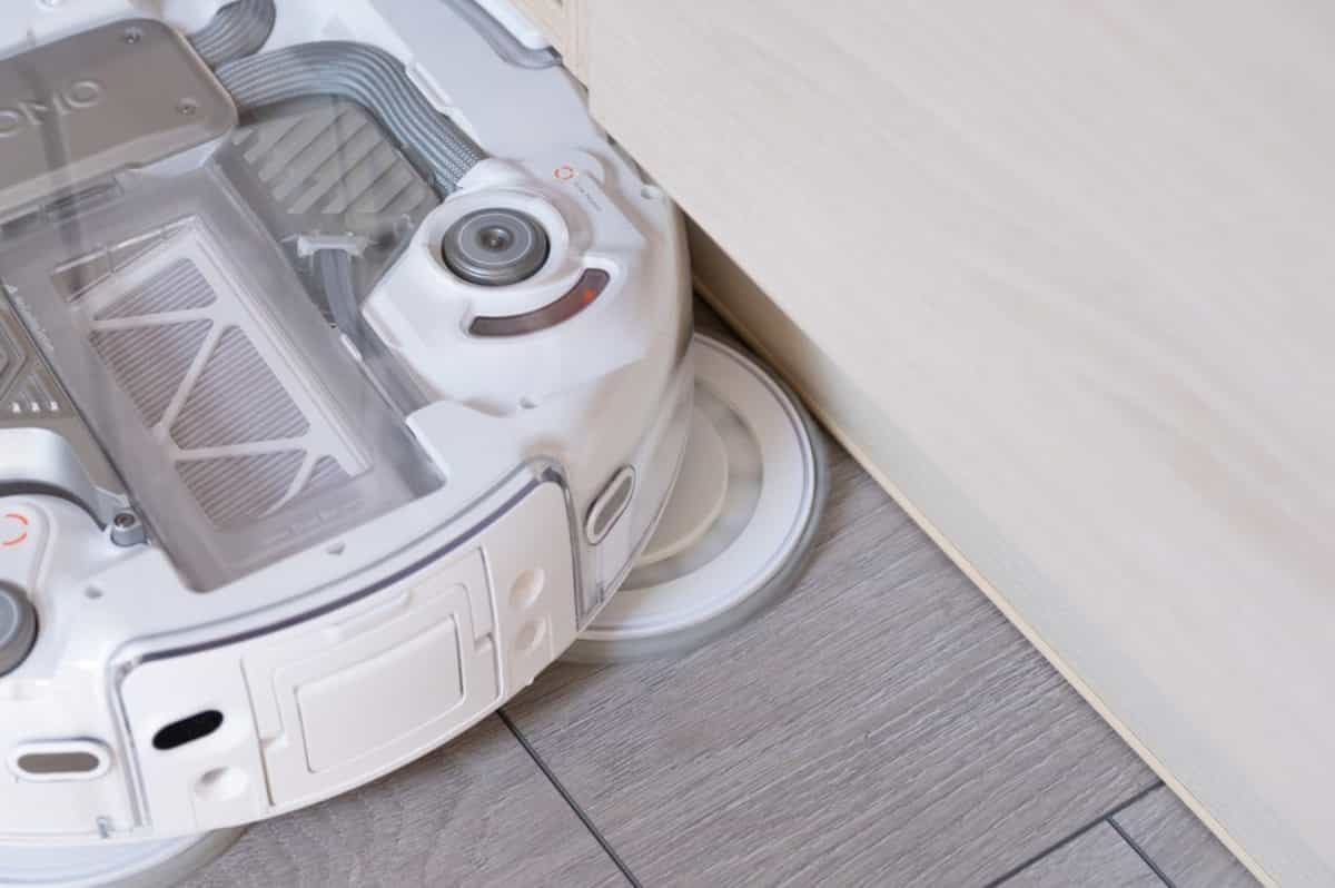 Đầu lau có thể mở rộng giúp lau rất sát mép