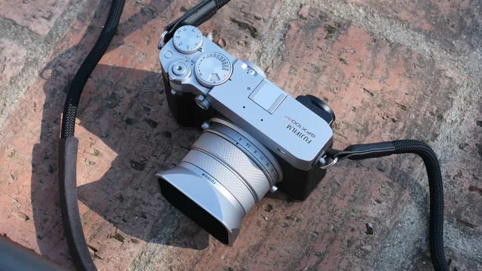 Những điểm mới nhất trên Fujifilm GFX100RF