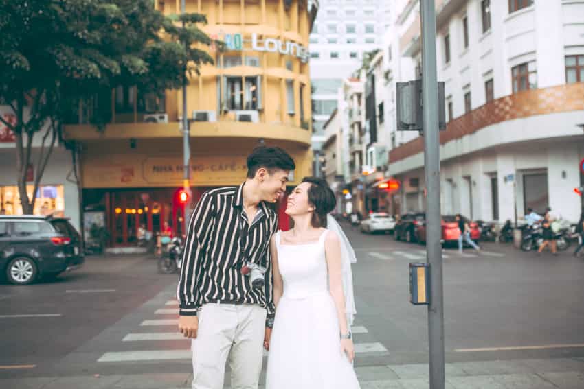 dia-diem-chup-anh-cuoi-dep-pho-di-bo-nguyen-hue-2
