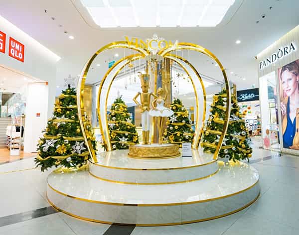 Vincom Bà Triệu - địa điểm chụp ảnh giáng sinh đời đầu