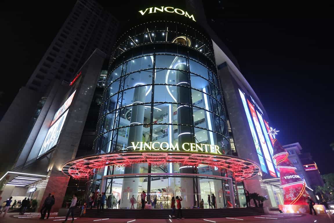 Địa điểm chụp hình Noel đẹp Vincom Nguyễn Chí Thanh