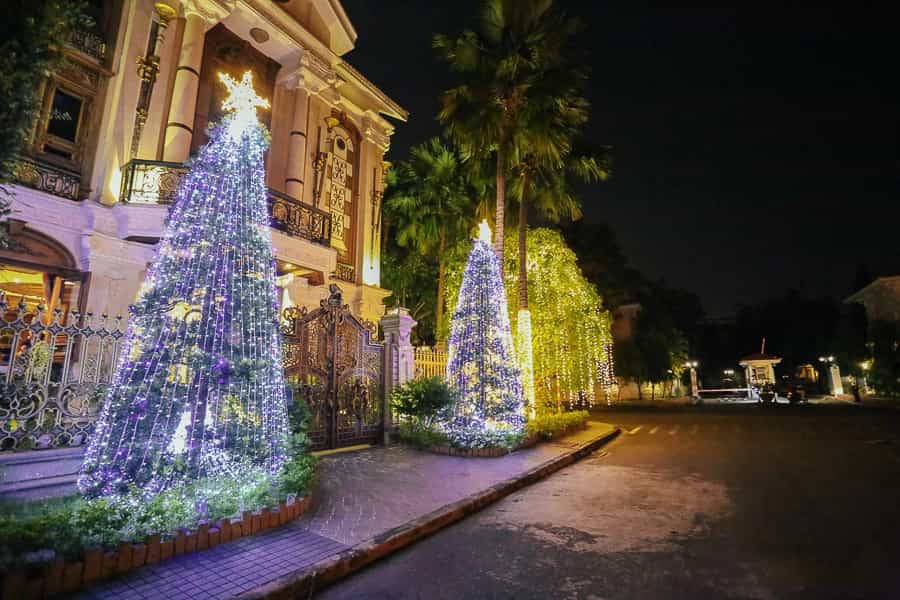 Chụp hình Noel ở Khu đô thị Phú Mỹ Hưng