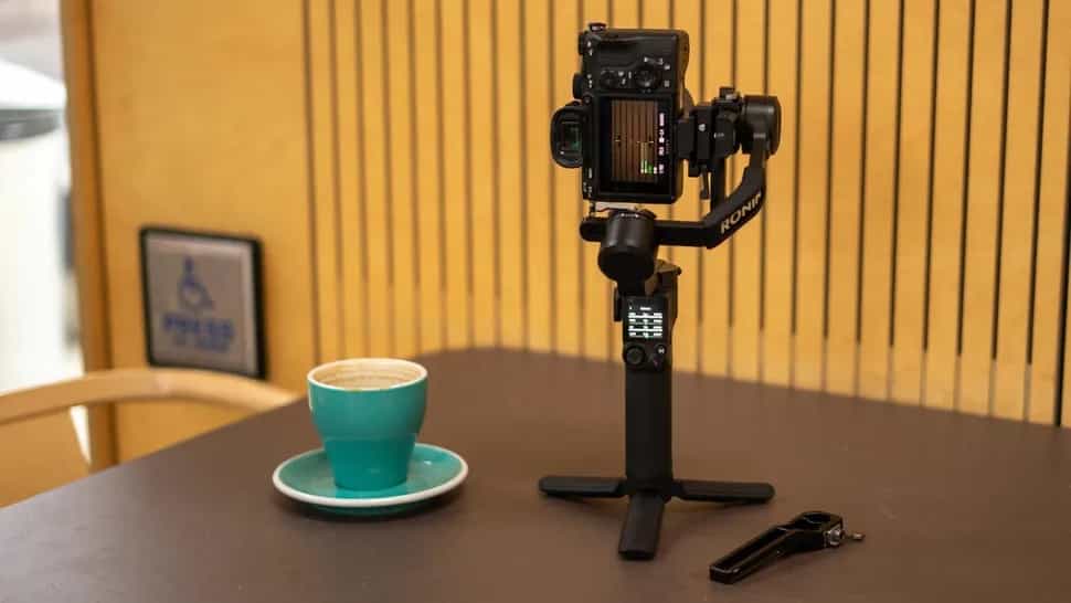 Nên mua DJI RS 4 Mini hay DJI RS 3 Mini