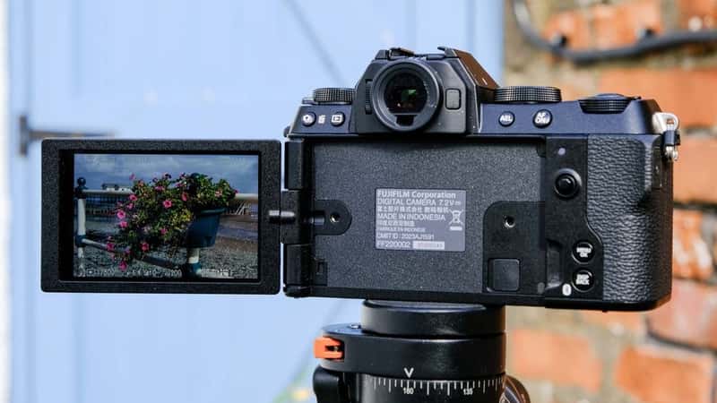 So sánh Fujifilm X-M5 vs Fujifilm X-S20: Quay video