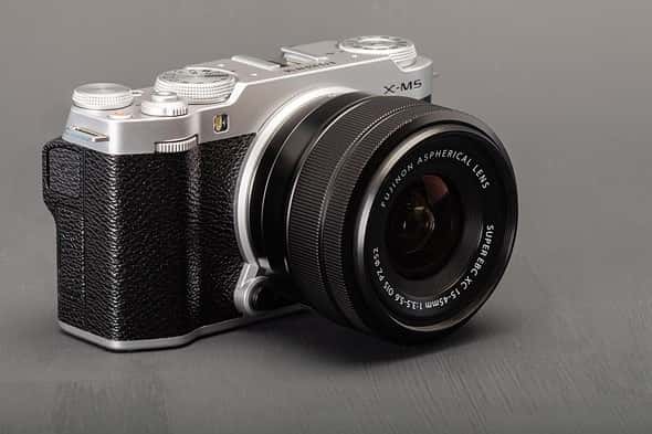 So sánh Fujifilm X-M5 vs Fujifilm X-S20: Cảm biến và bộ xử lý