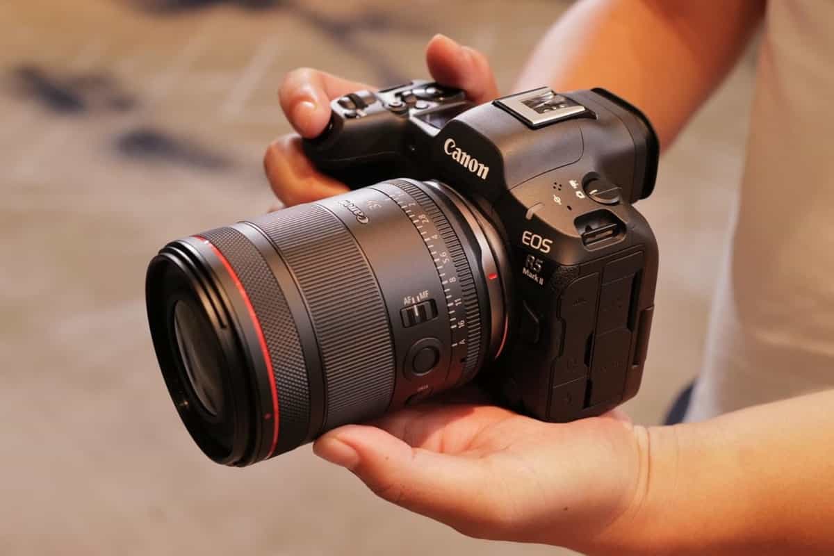 Canon EOS R5 có độ phân giải cao