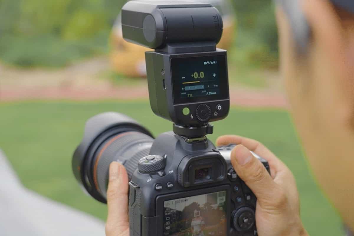 Có thể sử dụng flash khi chụp tiền ảnh