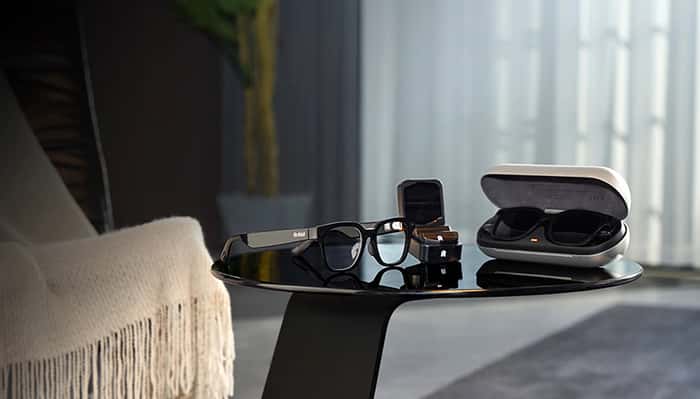 Smart Glasses được trang bị nhiều phương thức điều khiển
