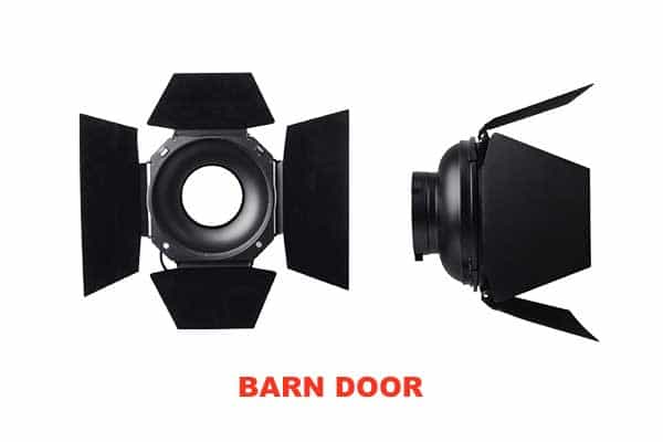 Barn Door là một loại công cụ điều chỉnh ánh sáng khác giúp định hình đầu ra ánh sáng