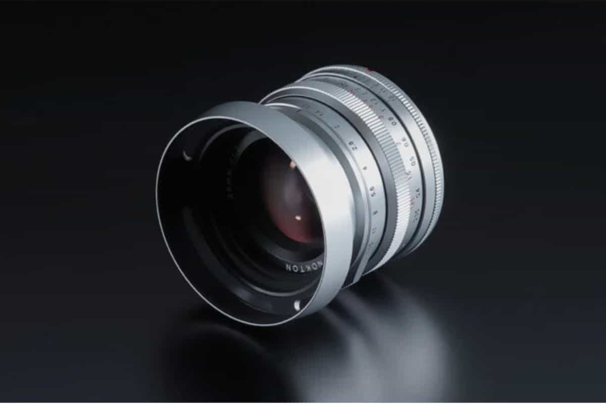 Voigtländer Nokton 35mm f/1.2 Silver được ra mắt