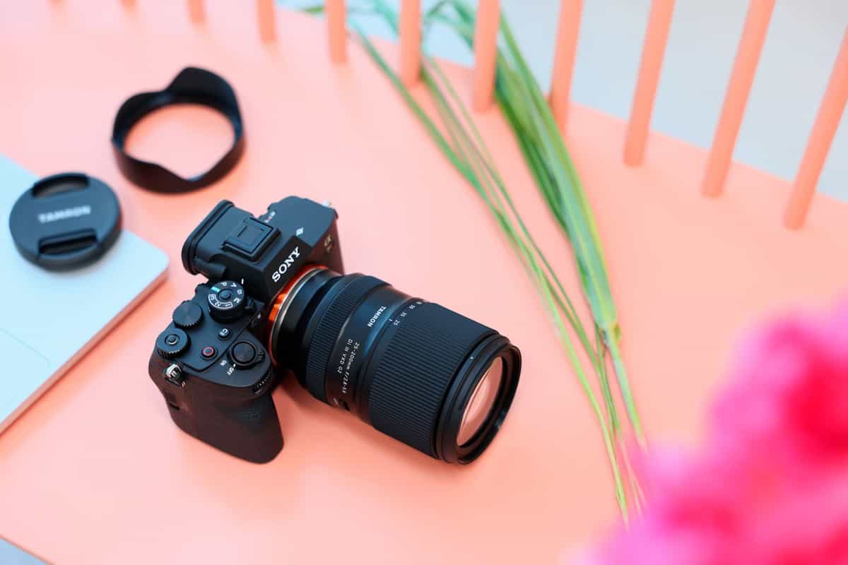 Ra mắt ống kính Tamron 25-200mm F/2.8-5.6 Di III VXD G2: Giá