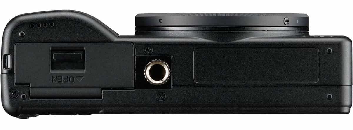 Ricoh mới cho ra mắt GR IV Monochrome