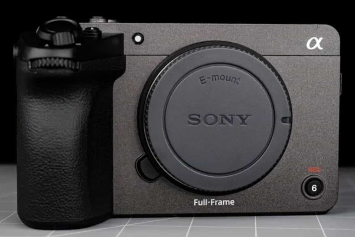 Ra mắt Sony FX5 với cảm biến 16.6MP mới