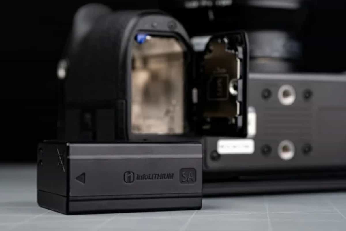 Sony FX5 sử dụng pin NPSA100