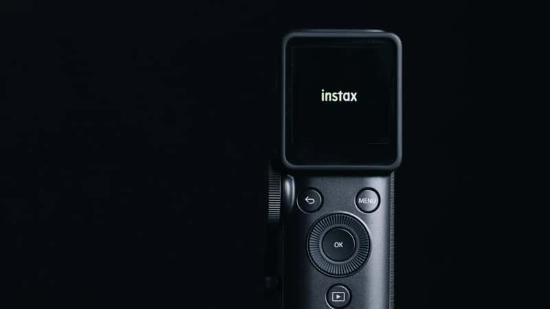 Màn hình sau của Fujifilm Instax Mini Evo Cinema