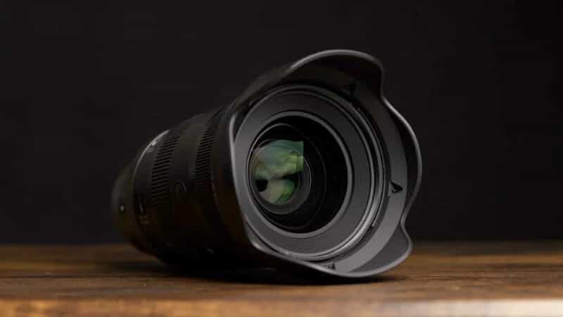 Sigma 28-45mm f/1.8 cho hiệu ứng sunstar