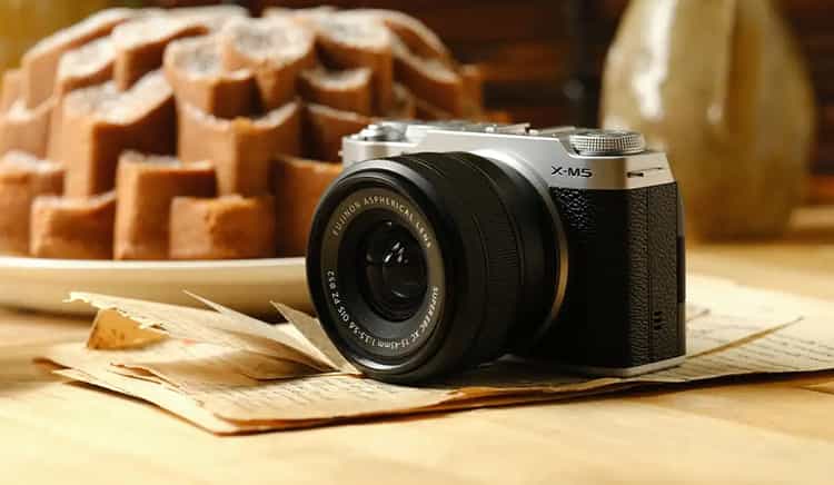 Fujifilm đưa máy ảnh trở lại đường đua
