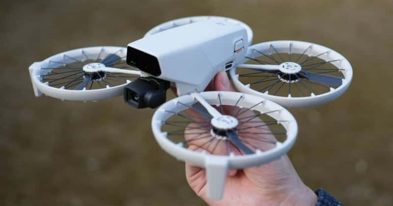 DJI Flip vượt trội hơn với khả năng kháng gió tốt hơn