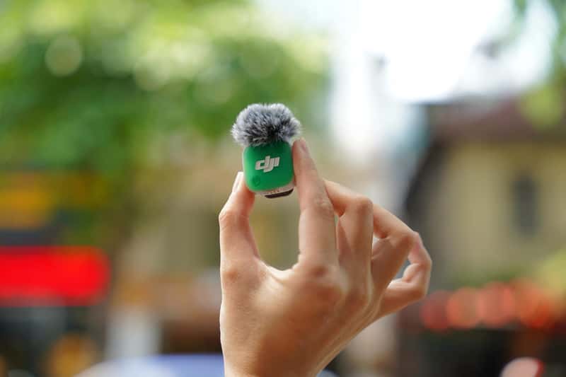 DJI Mic Mini 2 cho phép thay đổi nhiều màu sắc sáng tạo khác nhau
