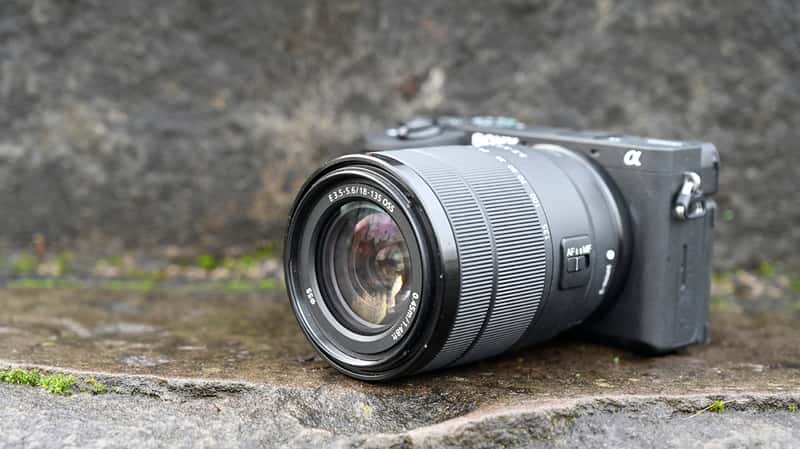 A6700 nhẹ hơn đáng kể so với A6600