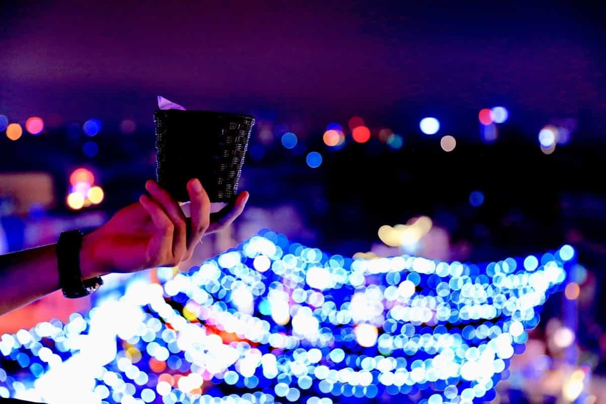 Người mới nên thực hành chụp thủ công thường xuyên