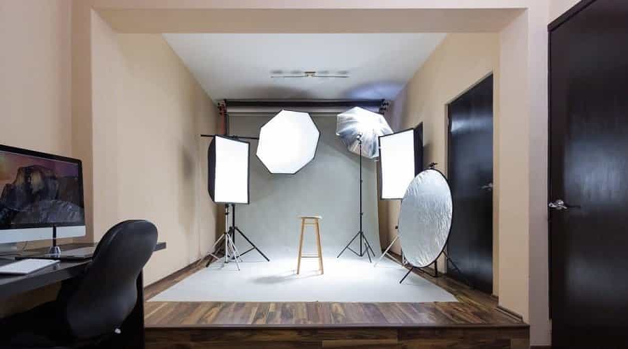 Tấm Hắt Sáng (Reflector)? Cách Sử Dụng Tấm Hắt Sáng Trong Nhiếp Ảnh