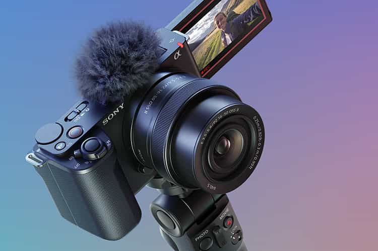 Sony: Xem Alpha như một phần của hệ sinh thái giải trí