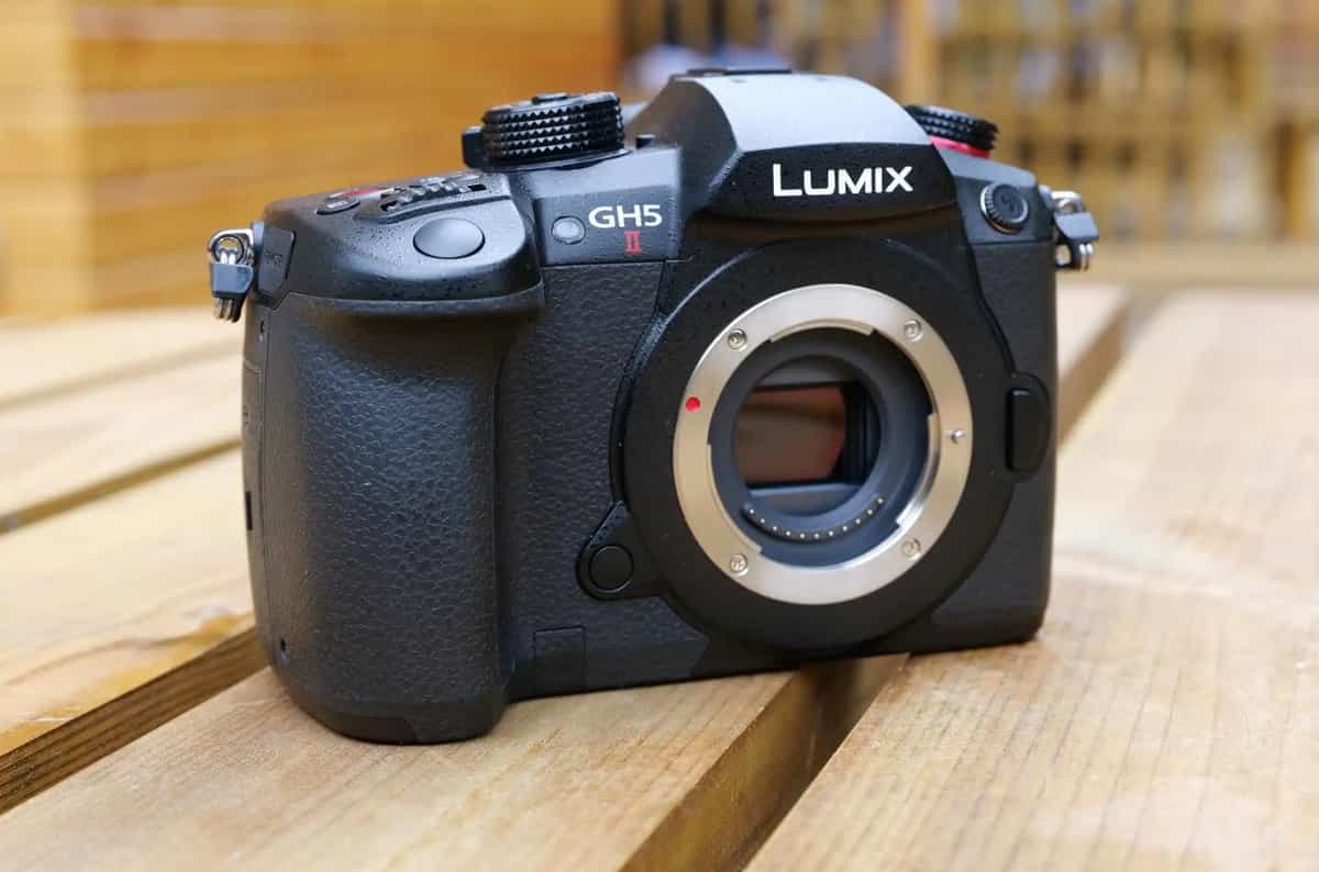Panasonic Lumix GH5 Mark II