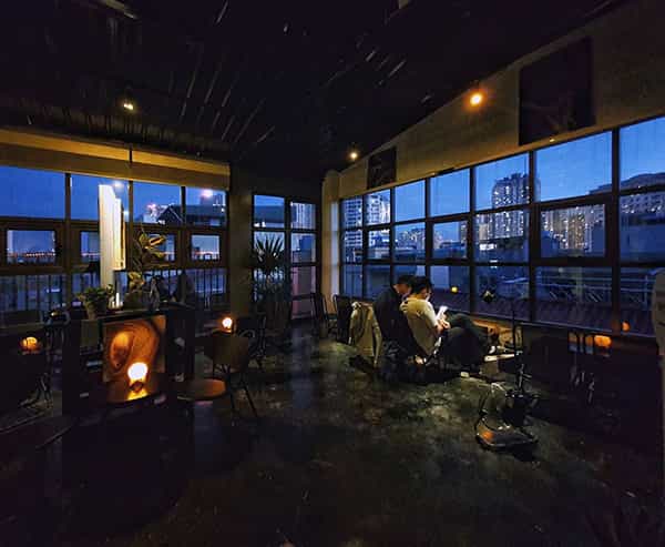 Một private bar cực chill giữa lòng Hà Nội